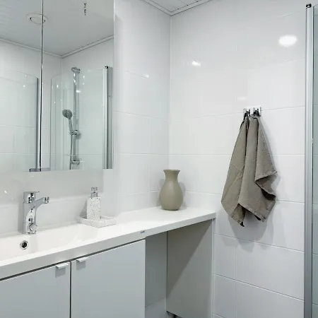 Cozy In The Heart Of The דירה